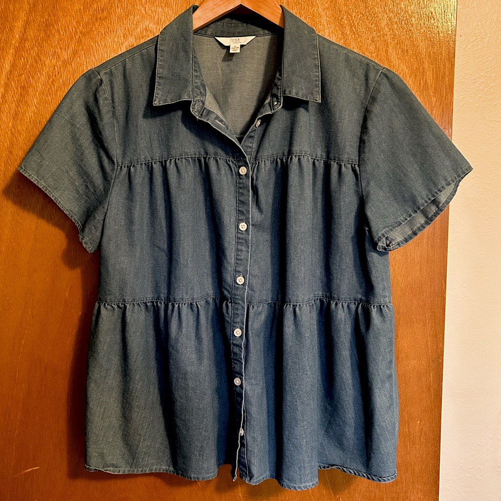 LAST CHANCE | tiered chambray shirt size L